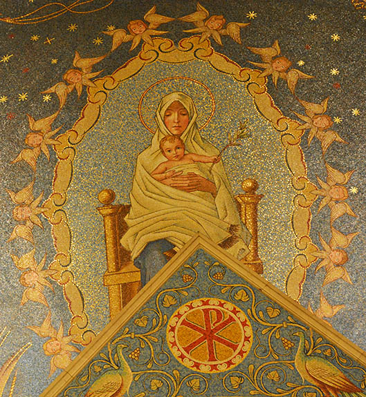 Virgin Mary with Infant Jesus, Our Lady of Peace Church, Cleveland, Ohio. Photo by Dr. Jacob Mathew, Malankara World